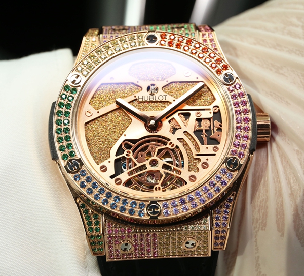 ウブロコピー時計正面デザイン